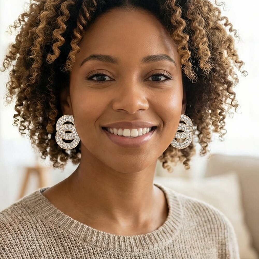 Gold Link Circle Rhinestone Earrings